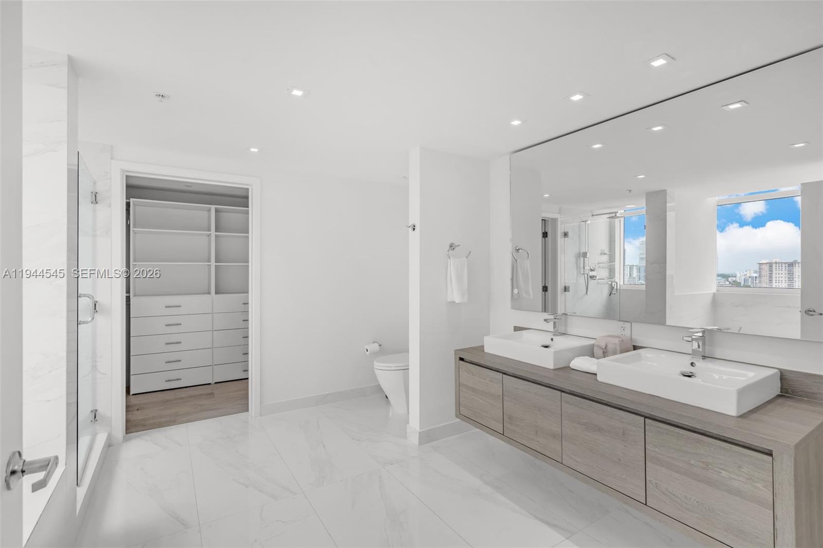 400 Sunny Isles Blvd #1801, Sunny Isles Beach FL 33160