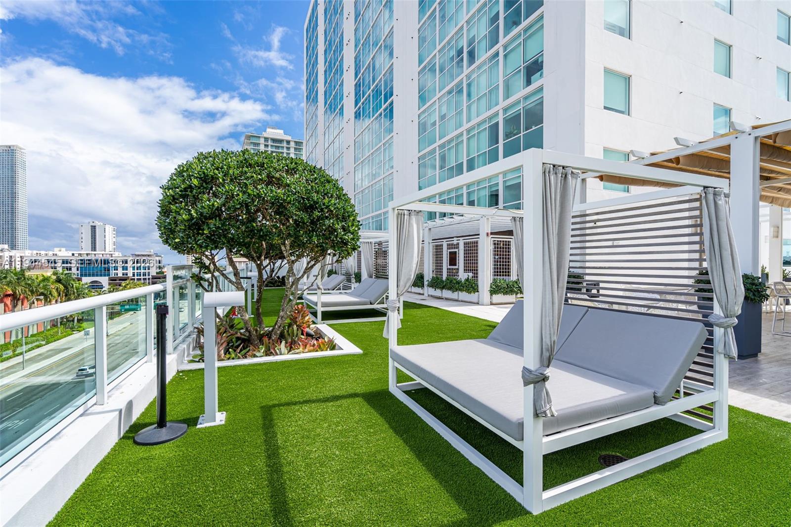 400 Sunny Isles Blvd #1801, Sunny Isles Beach FL 33160