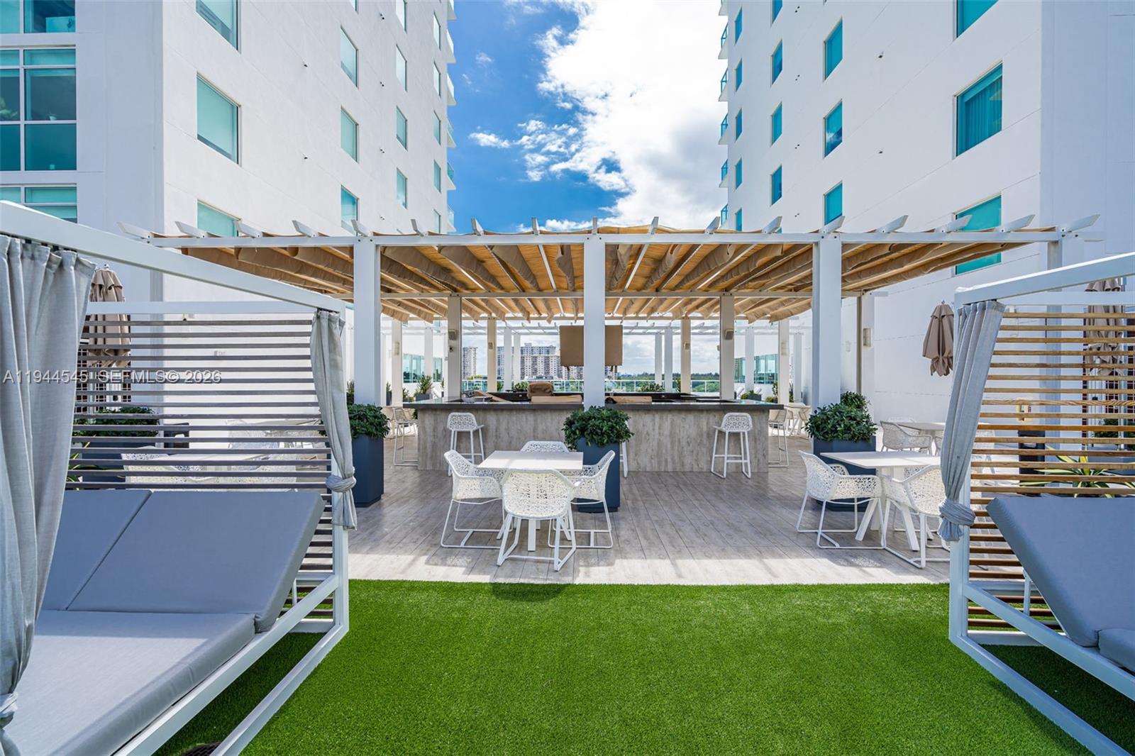 400 Sunny Isles Blvd #1801, Sunny Isles Beach FL 33160