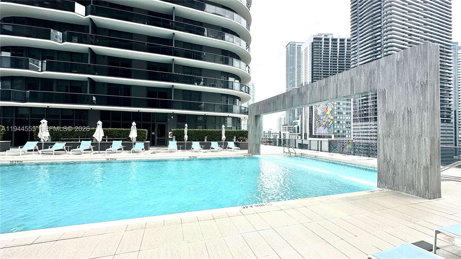 55 SW 9th St #3702, Miami FL 33130