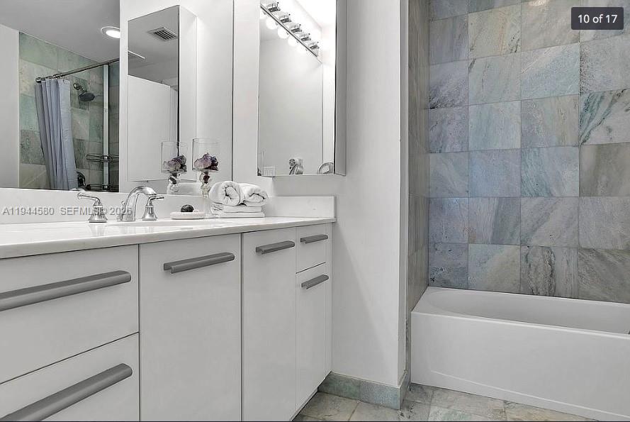 1050 Brickell Ave #208, Miami FL 33131