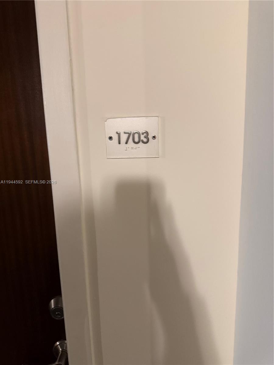 690 SW 1st Ct #1703, Miami FL 33130