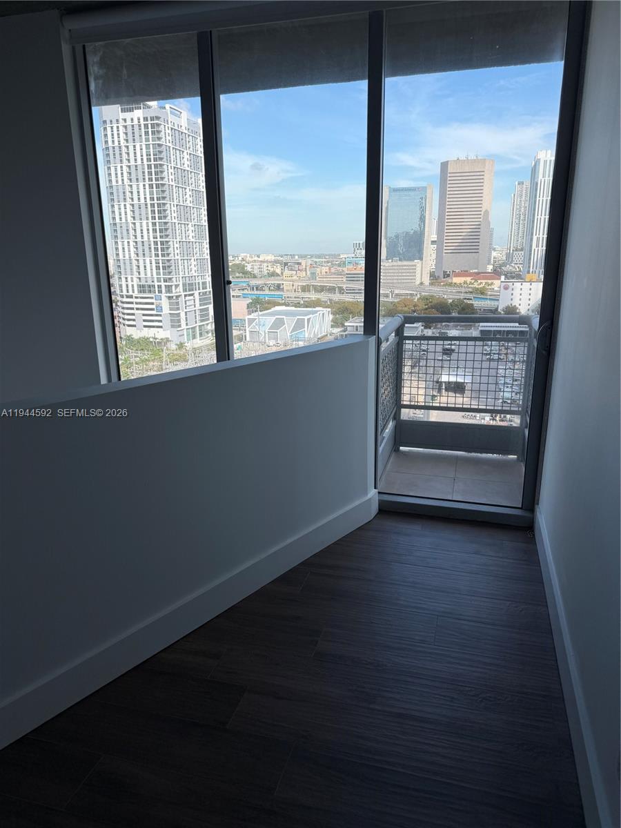 690 SW 1st Ct #1703, Miami FL 33130