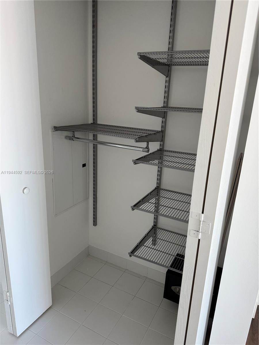 690 SW 1st Ct #1703, Miami FL 33130