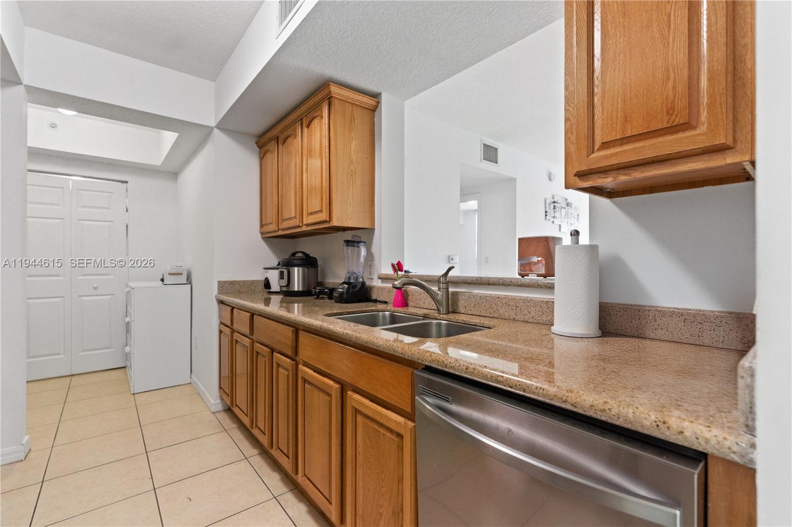 4242 NW 2nd St #1609, Miami FL 33126