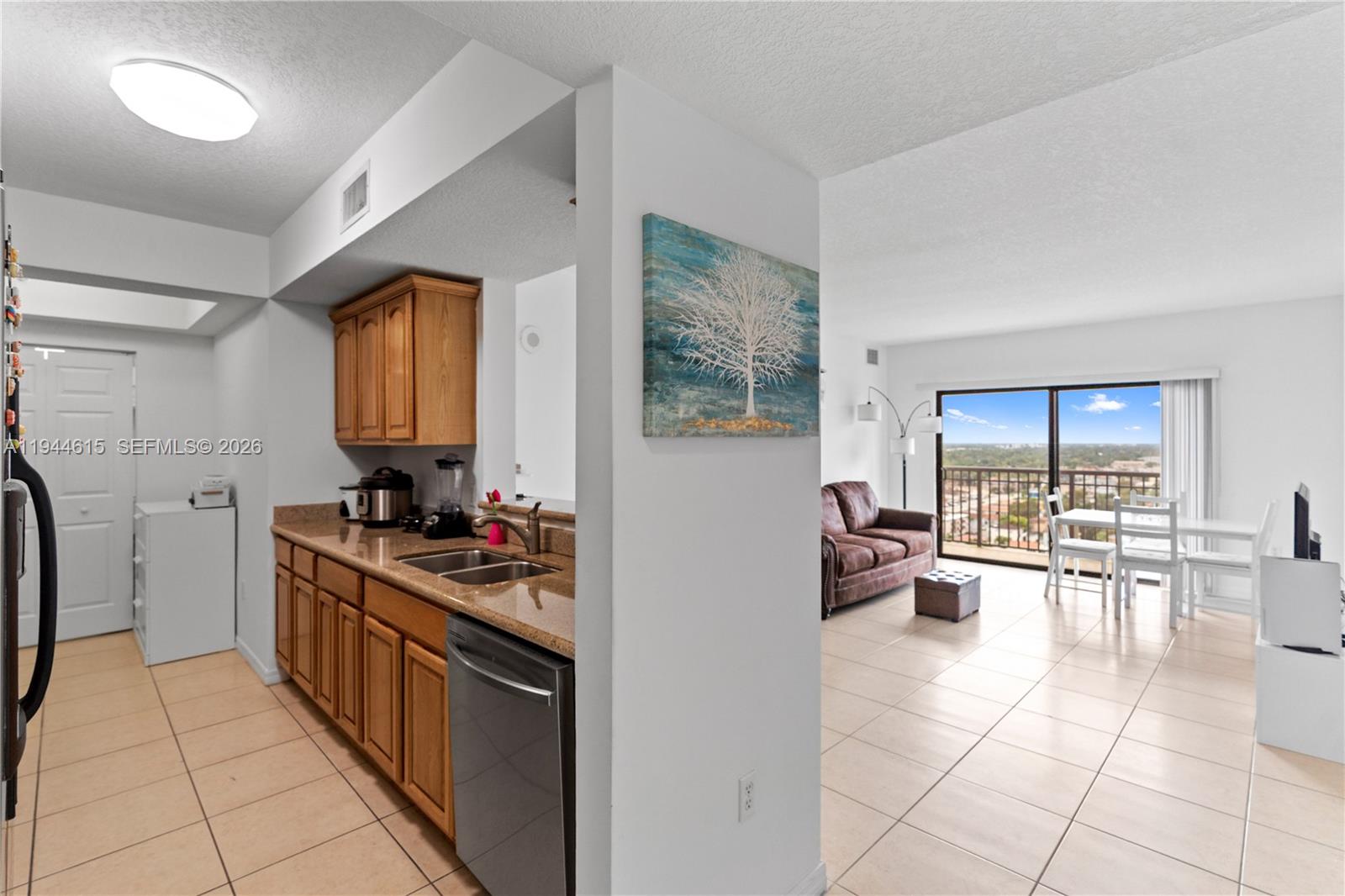 4242 NW 2nd St #1609, Miami FL 33126