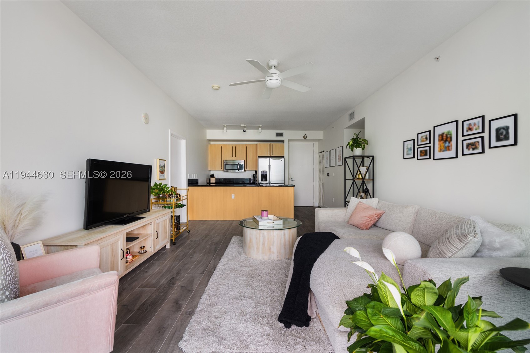 1111 SW 1st Ave #3723-N, Miami FL 33130