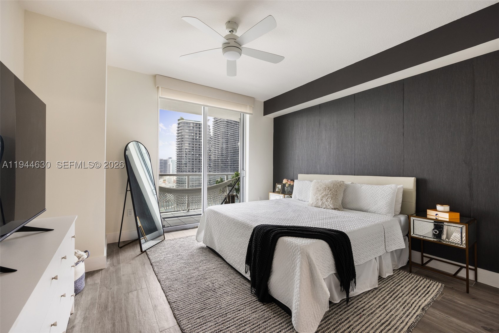 1111 SW 1st Ave #3723-N, Miami FL 33130