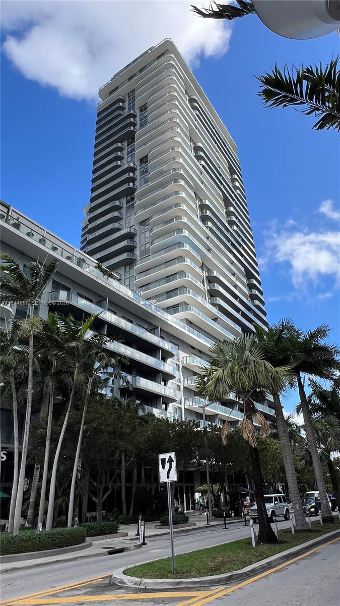 121 NE 34th St #1103, Miami FL 33137