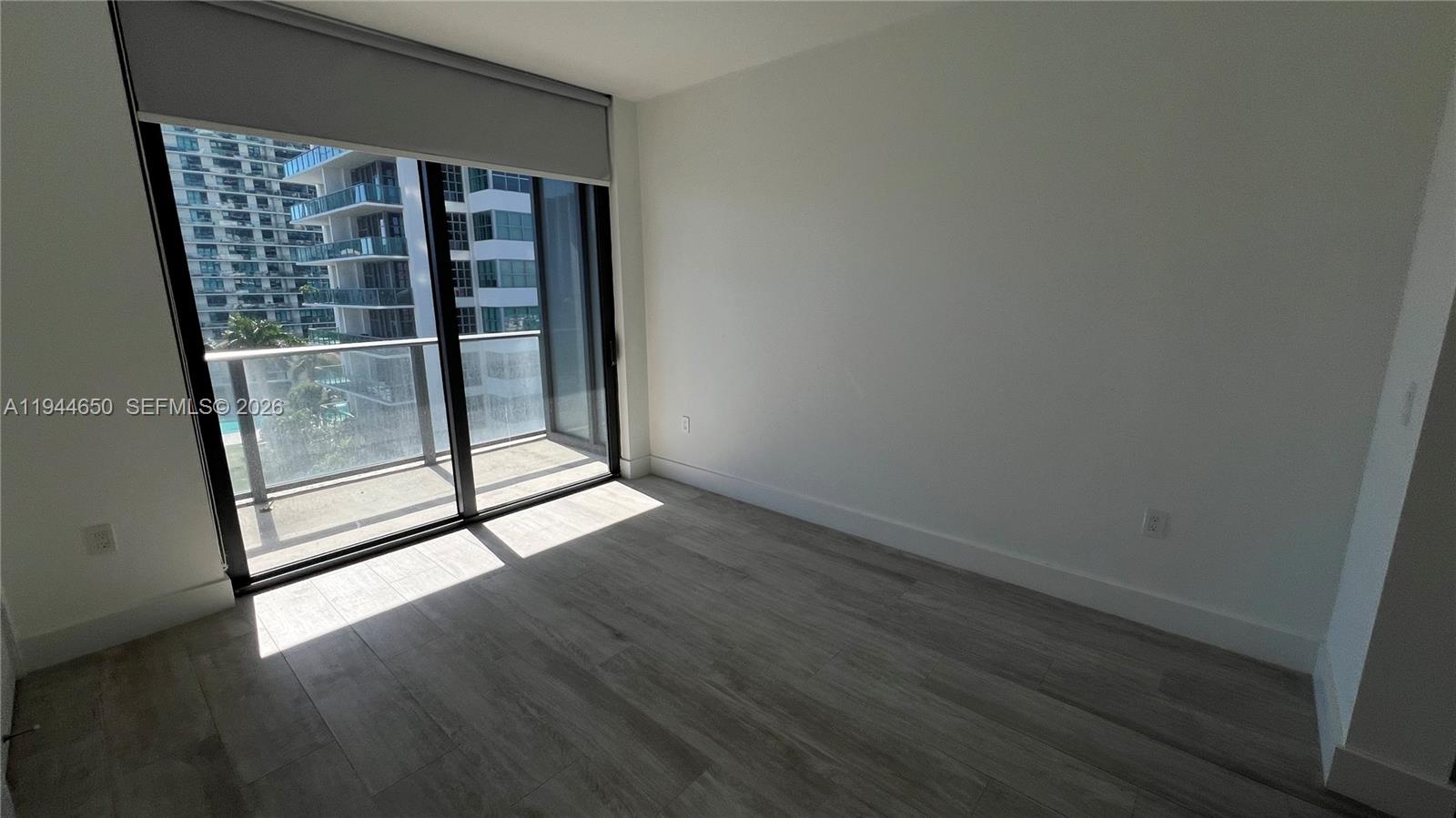 121 NE 34th St #1103, Miami FL 33137