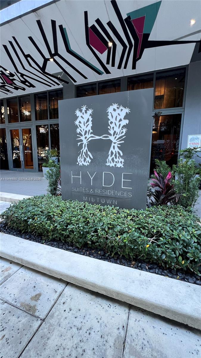 121 NE 34th St #1103, Miami FL 33137