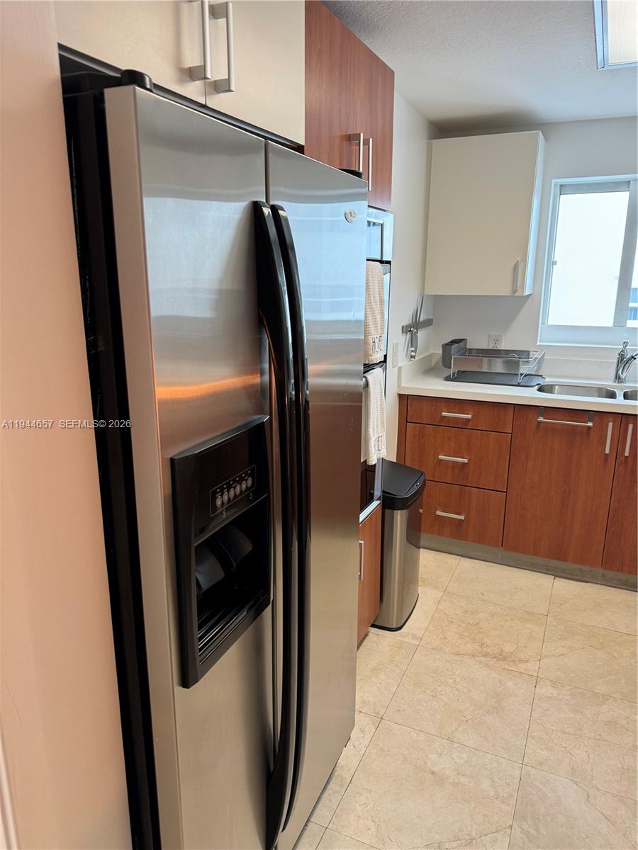 170 SE 14th St #2405, Miami FL 33131