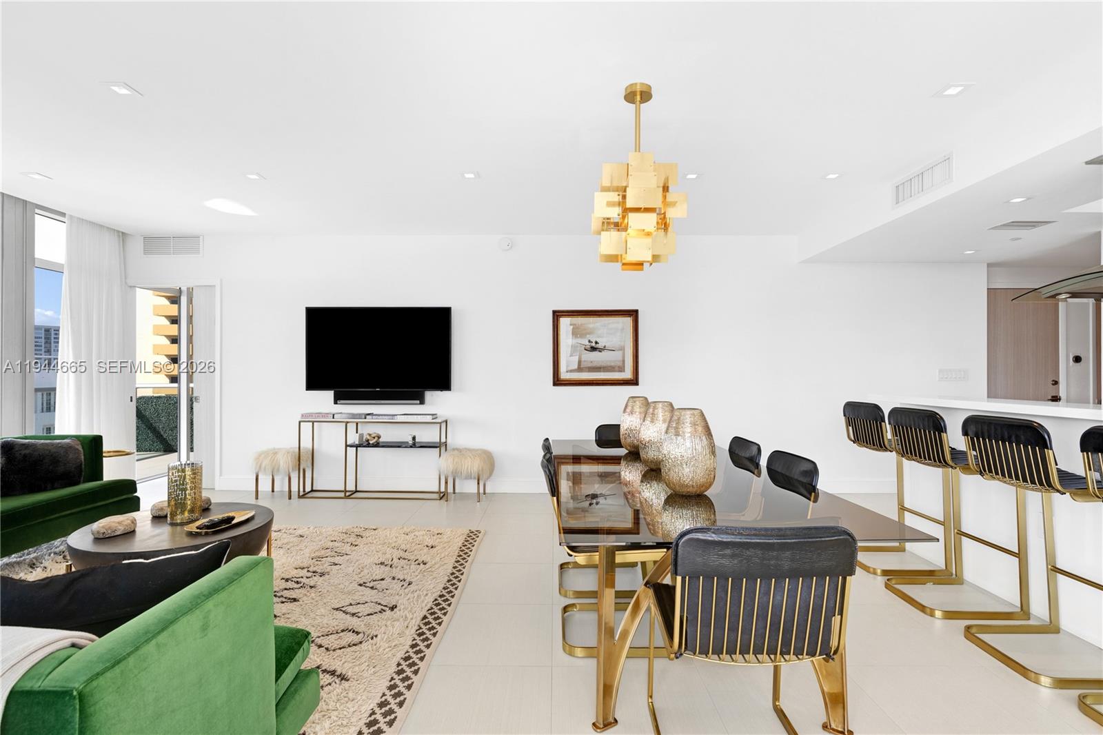 3737 Collins Ave #S-703, Miami Beach FL 33140