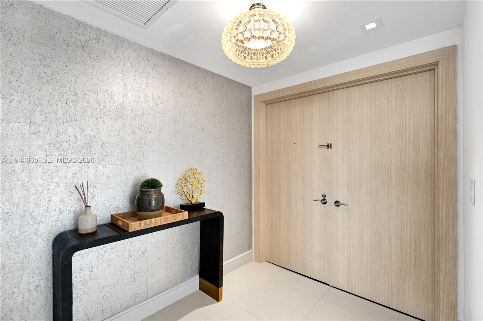 3737 Collins Ave #S-703, Miami Beach FL 33140