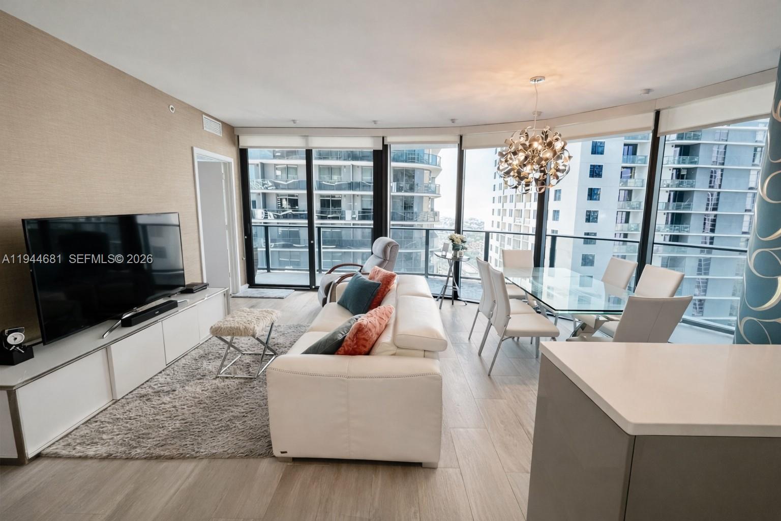 45 SW 9th St #3008, Miami FL 33130