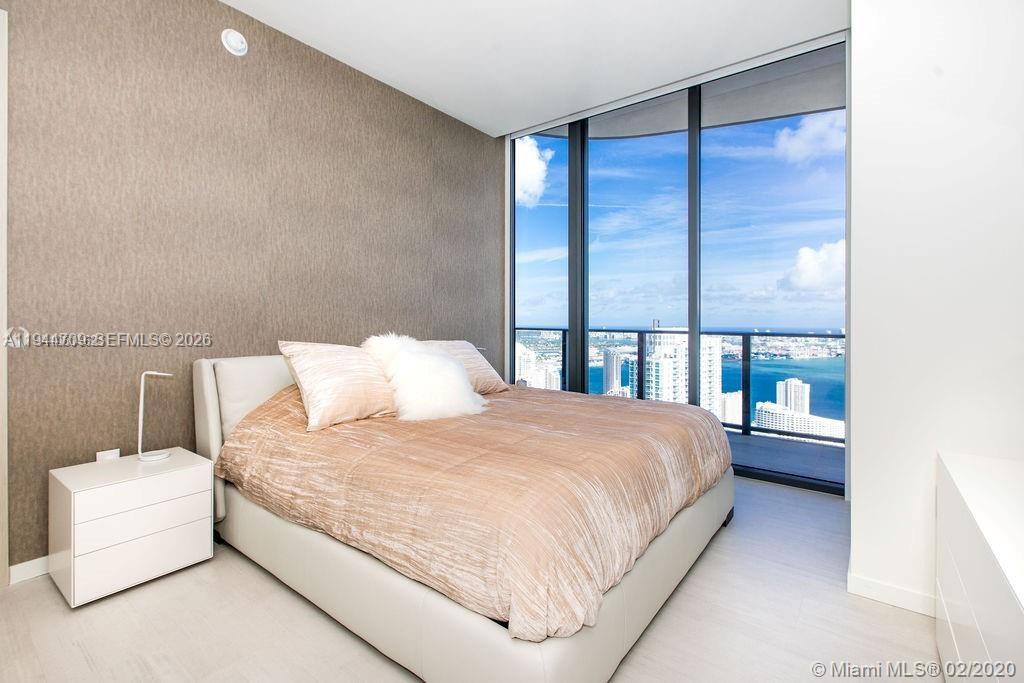 1000 BRICKELL PLAZA #PH6105, Miami FL 33131
