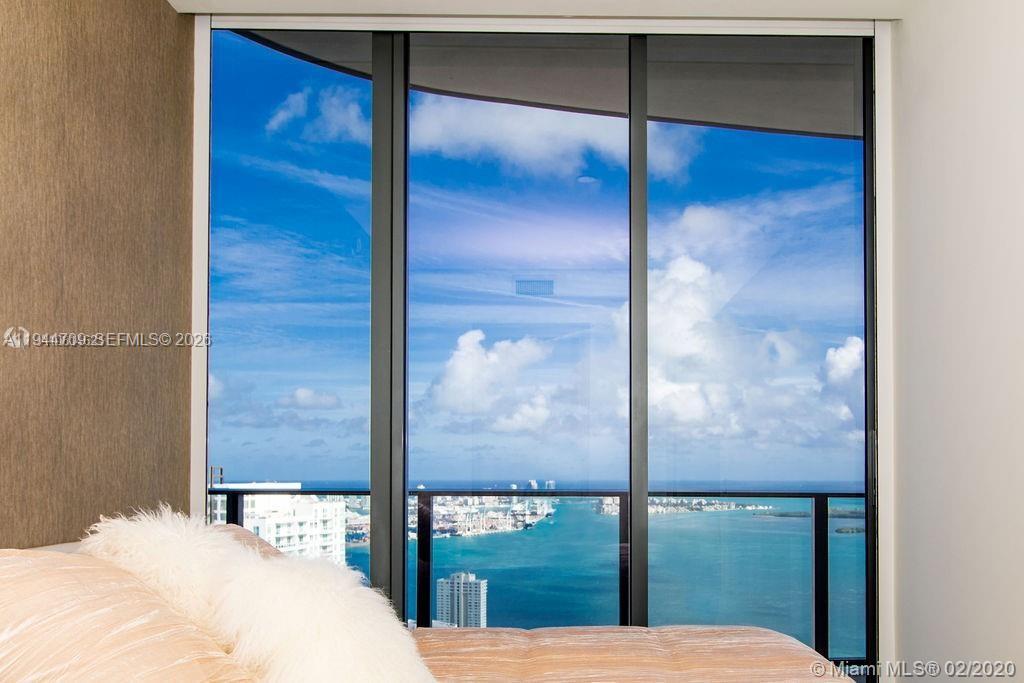 1000 BRICKELL PLAZA #PH6105, Miami FL 33131