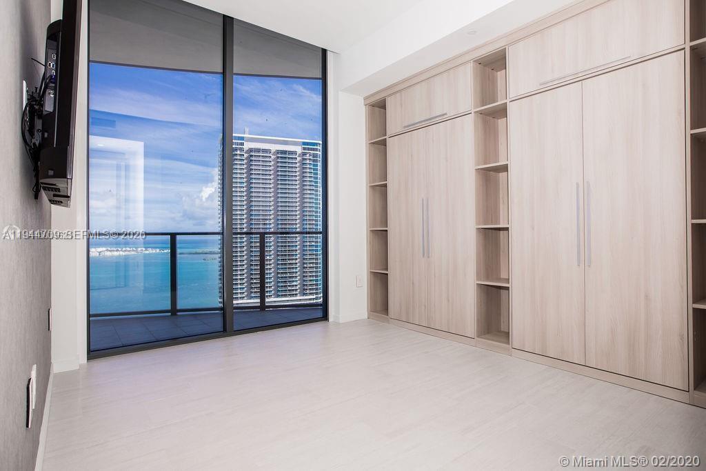 1000 BRICKELL PLAZA #PH6105, Miami FL 33131