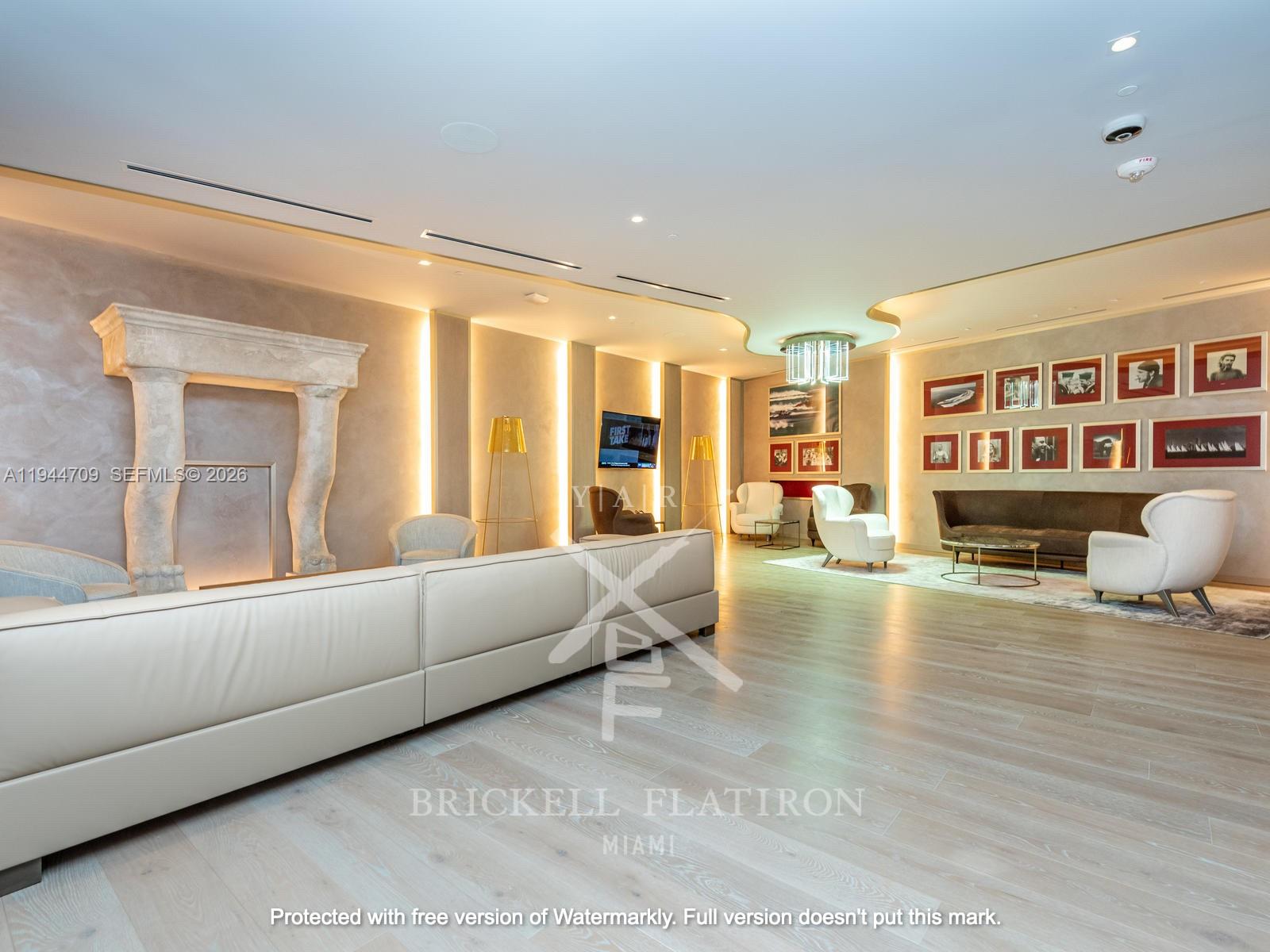 1000 BRICKELL PLAZA #PH6105, Miami FL 33131