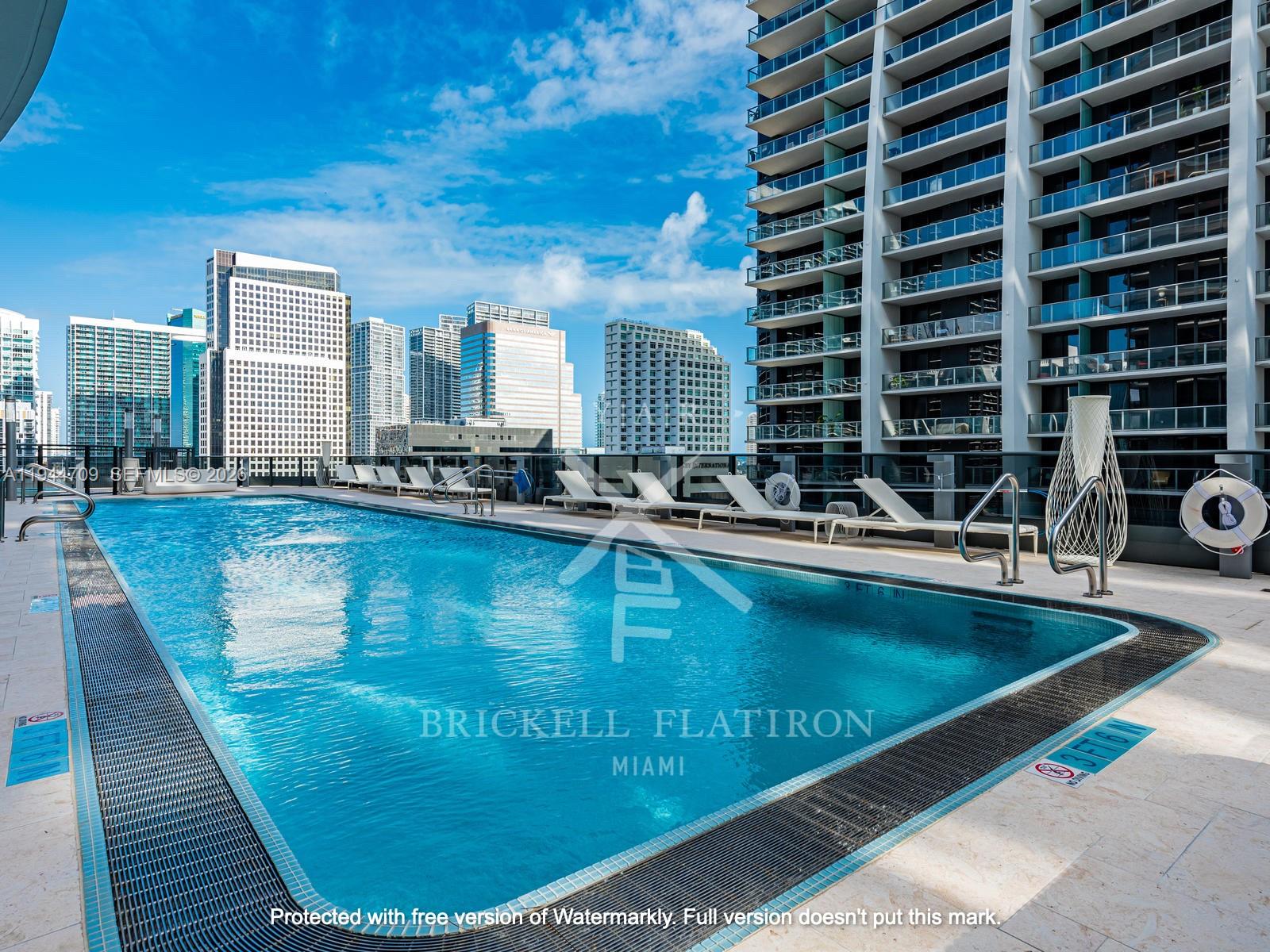 1000 BRICKELL PLAZA #PH6105, Miami FL 33131