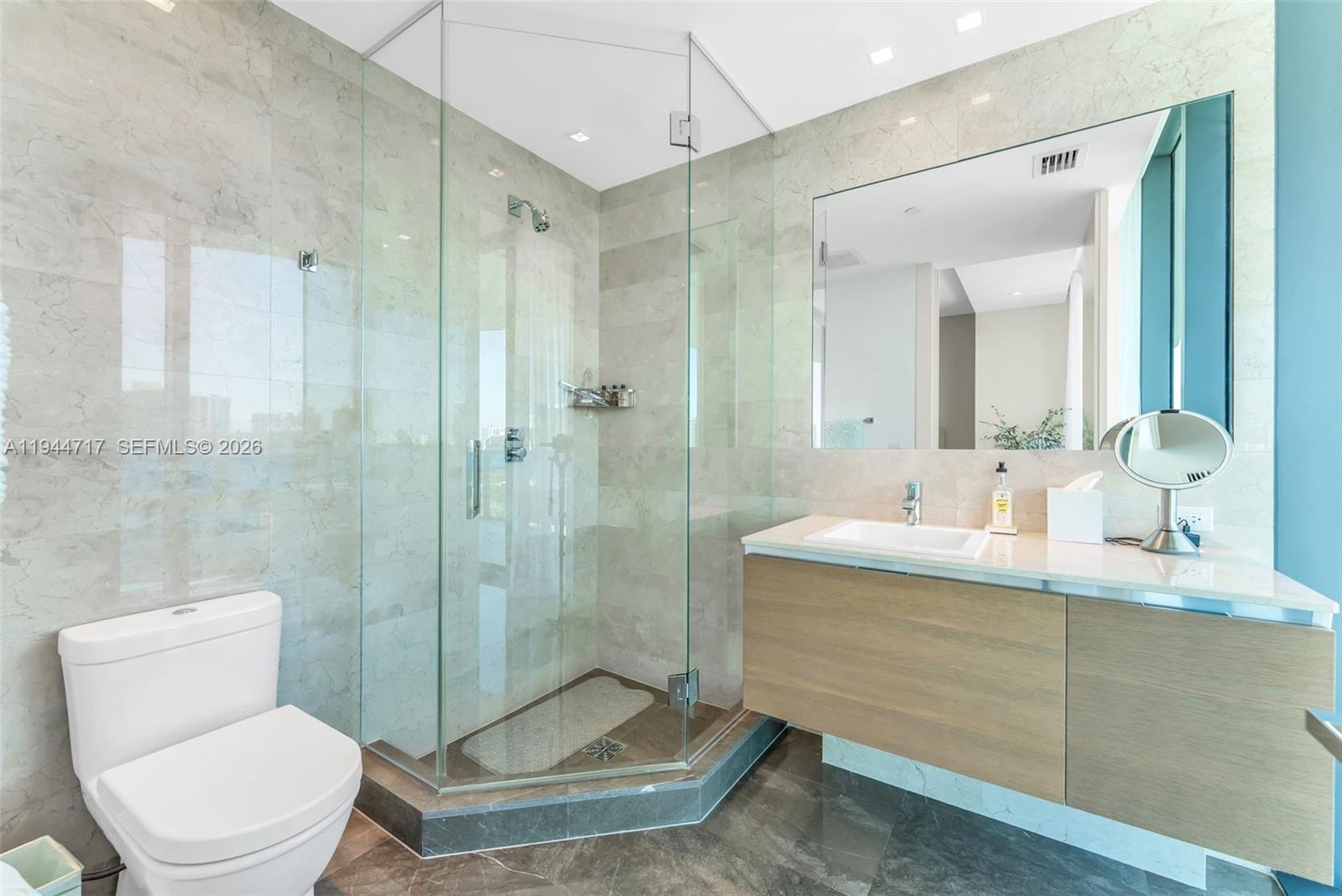 19575 Collins Ave #12, Sunny Isles Beach FL 33160