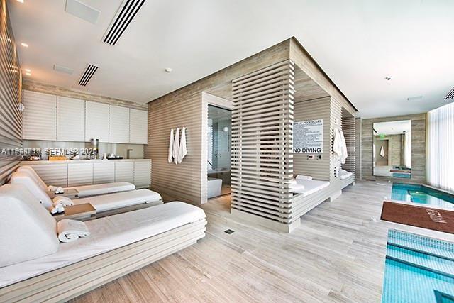 19575 Collins Ave #12, Sunny Isles Beach FL 33160