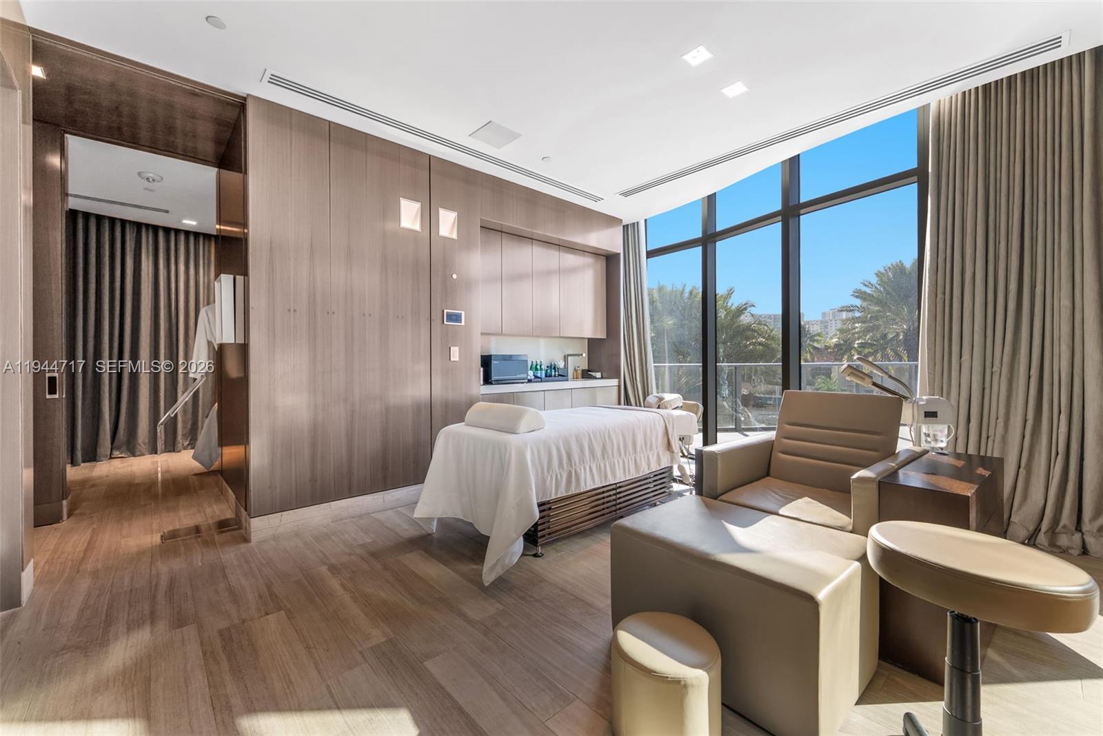 19575 Collins Ave #12, Sunny Isles Beach FL 33160