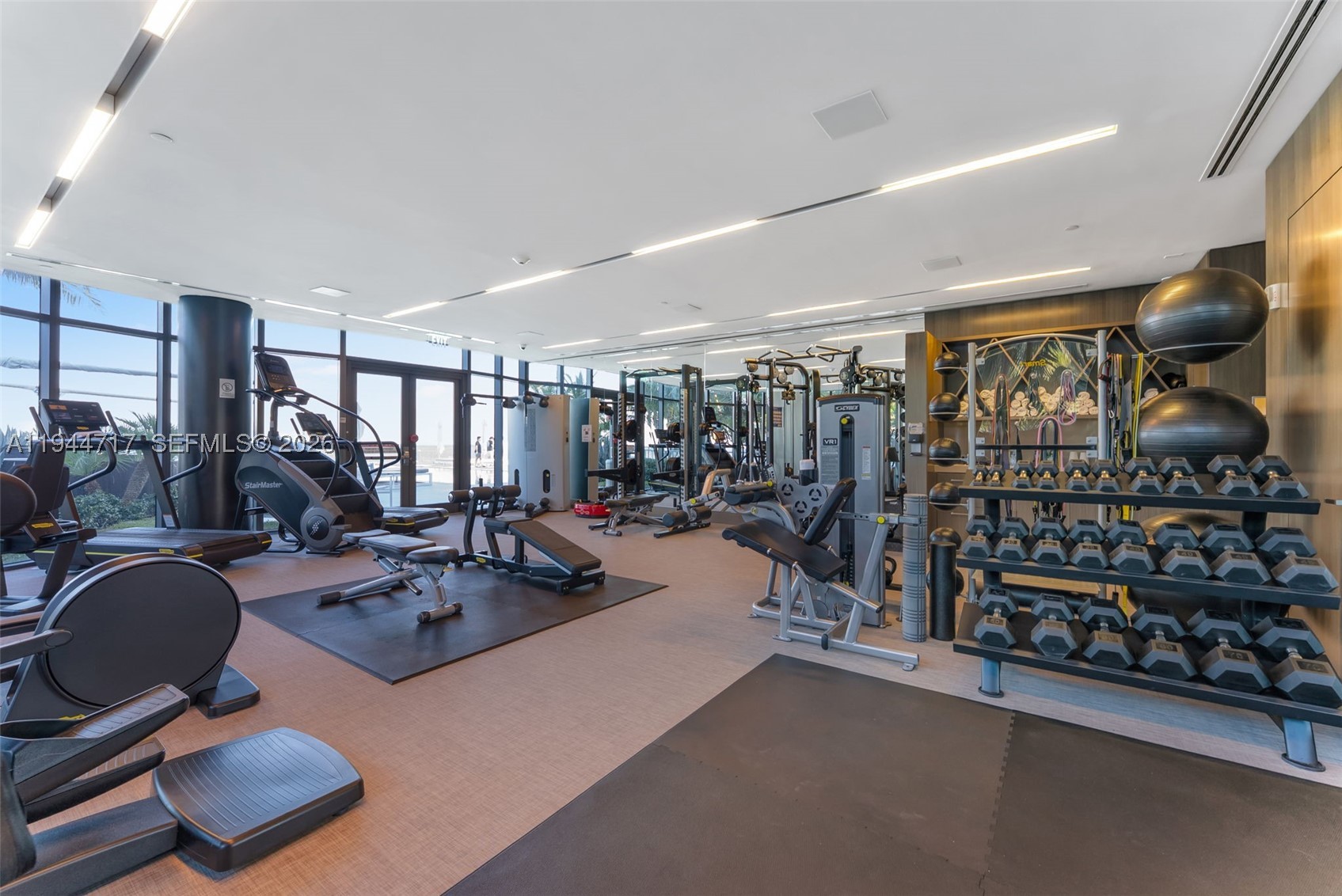 19575 Collins Ave #12, Sunny Isles Beach FL 33160
