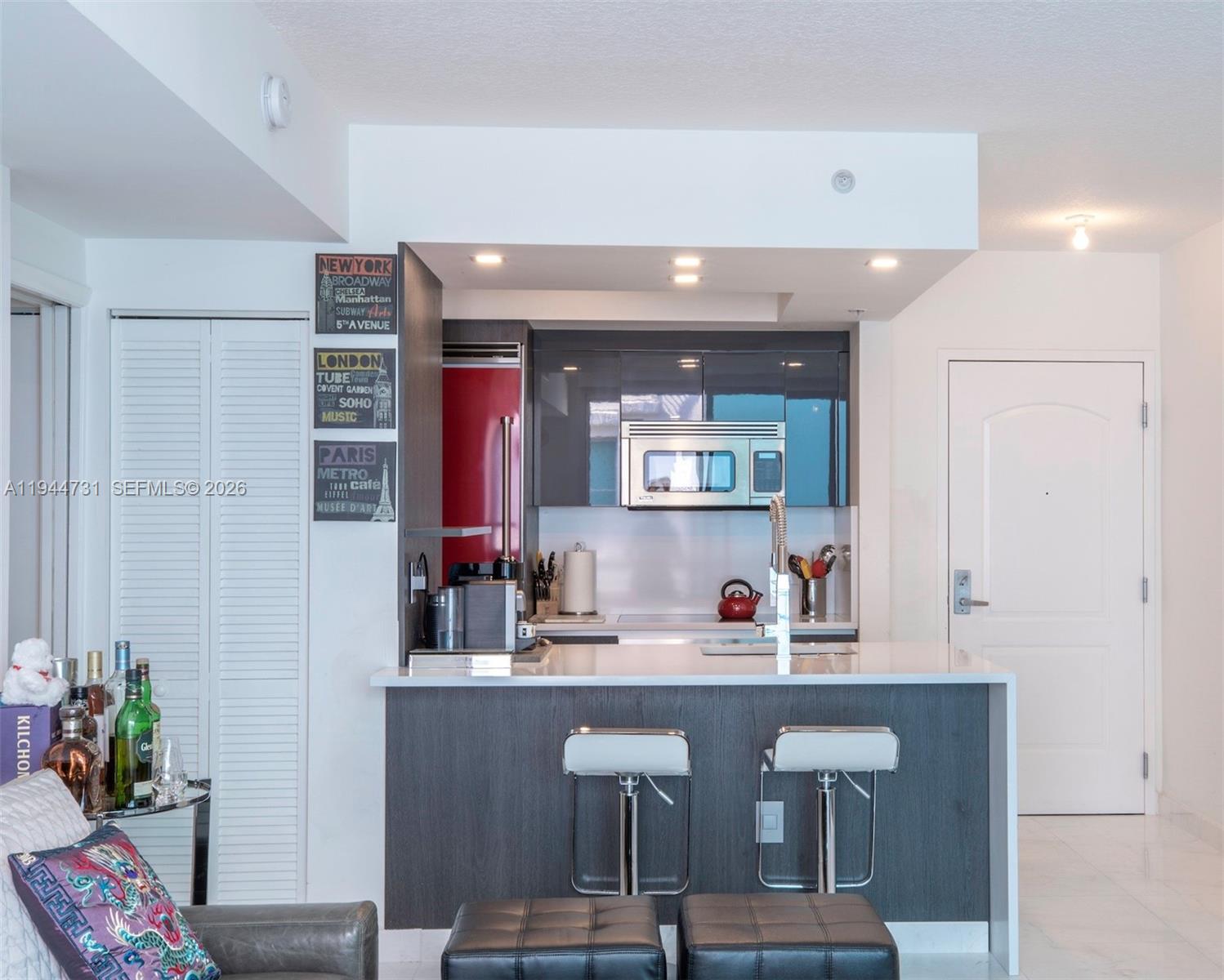 110 Washington Ave #1722, Miami Beach FL 33139