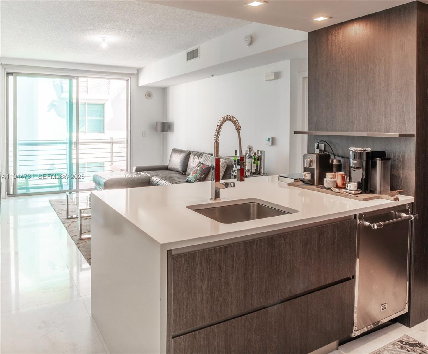 110 Washington Ave #1722, Miami Beach FL 33139