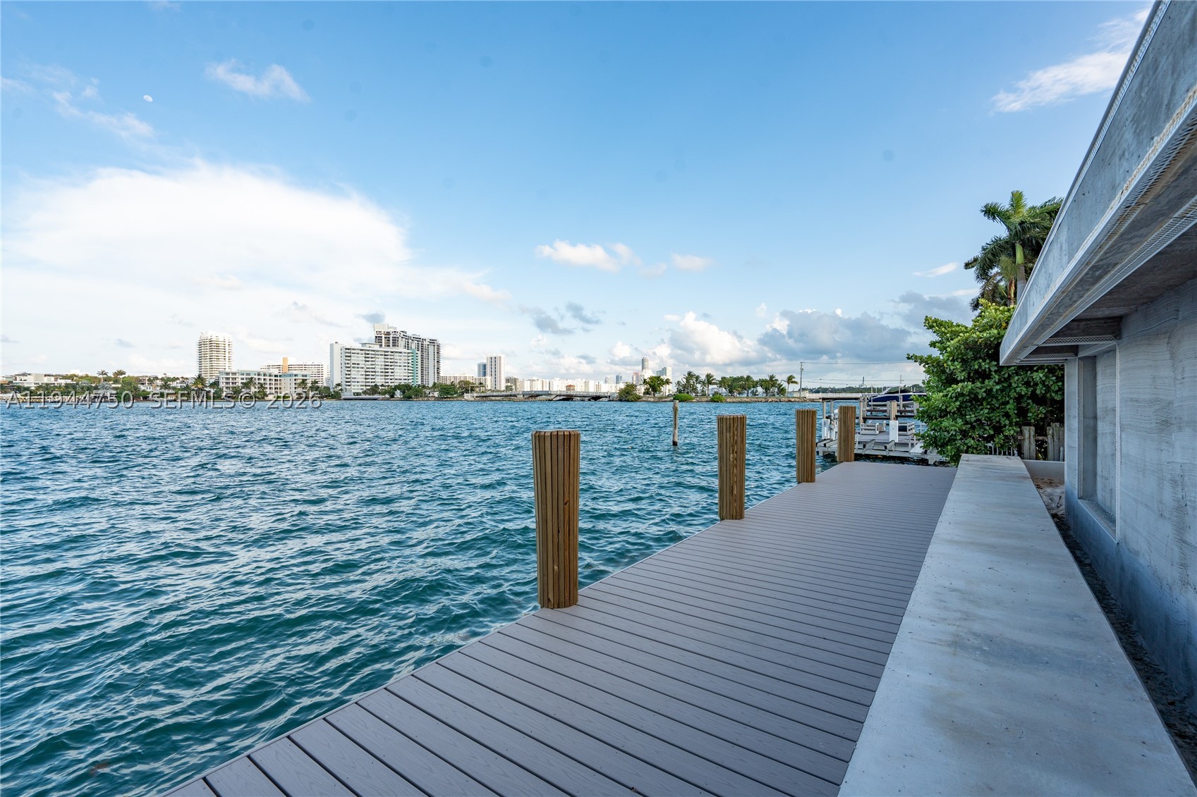 333 E Rivo Alto Dr, Miami Beach FL 33139