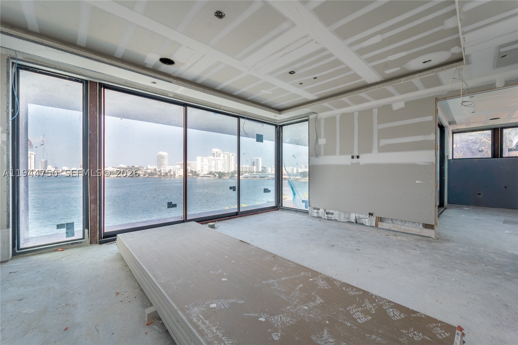 333 E Rivo Alto Dr, Miami Beach FL 33139