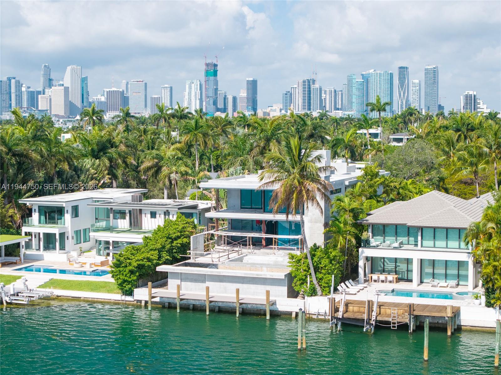 333 E Rivo Alto Dr, Miami Beach FL 33139