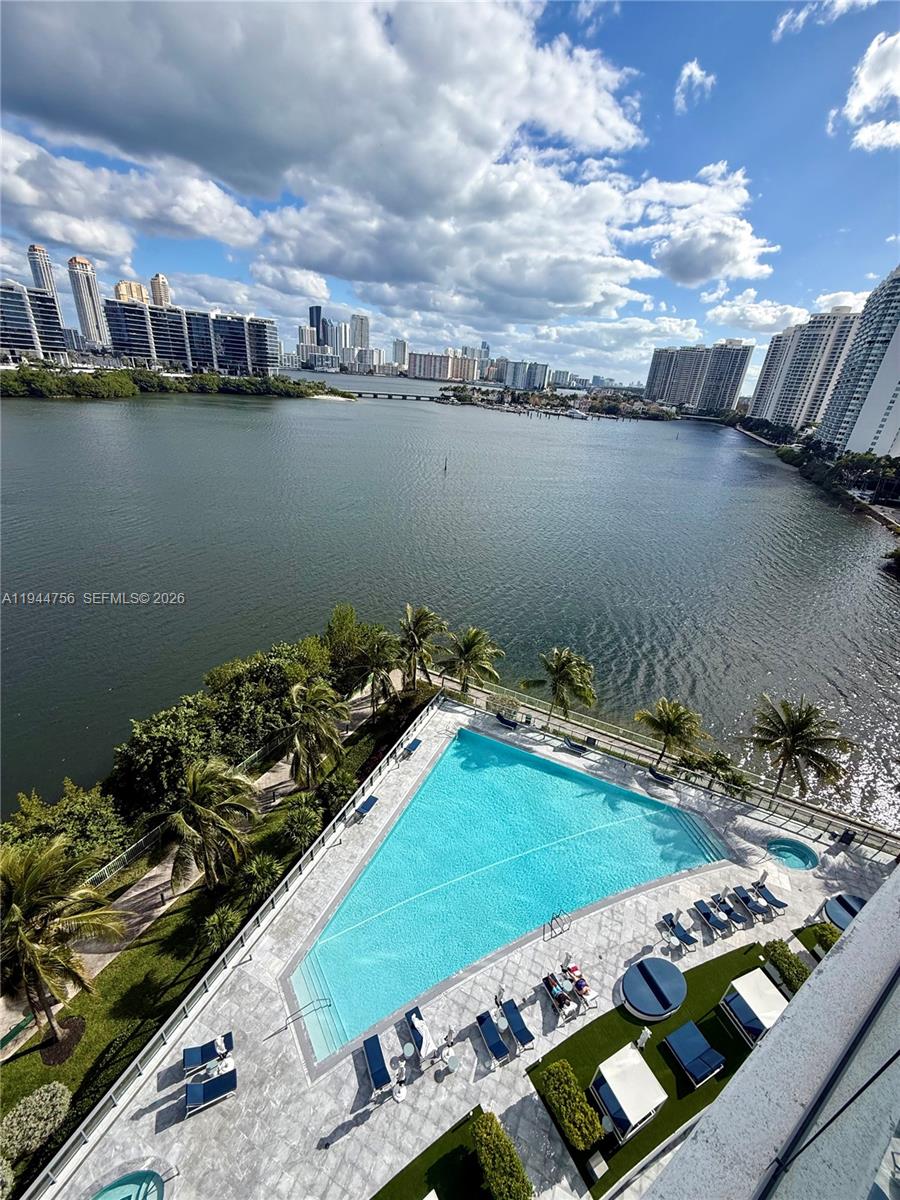 3300 NE 188th St #917, Aventura FL 33180