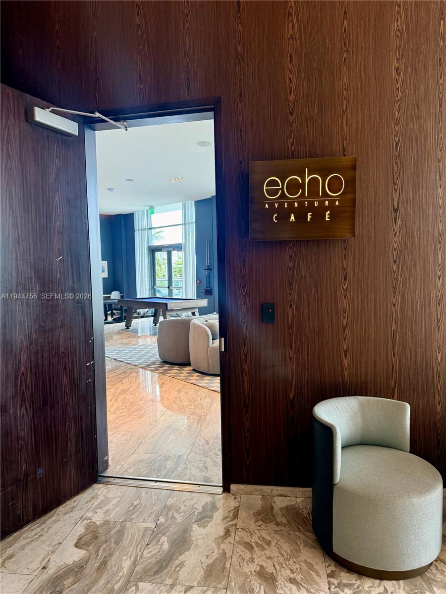 3300 NE 188th St #917, Aventura FL 33180
