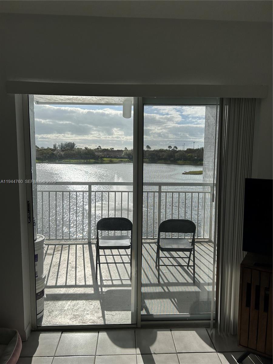 8640 SW 212th St #304, Cutler Bay FL 33189