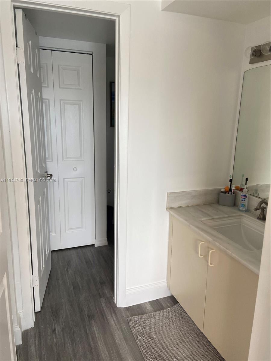 8640 SW 212th St #304, Cutler Bay FL 33189