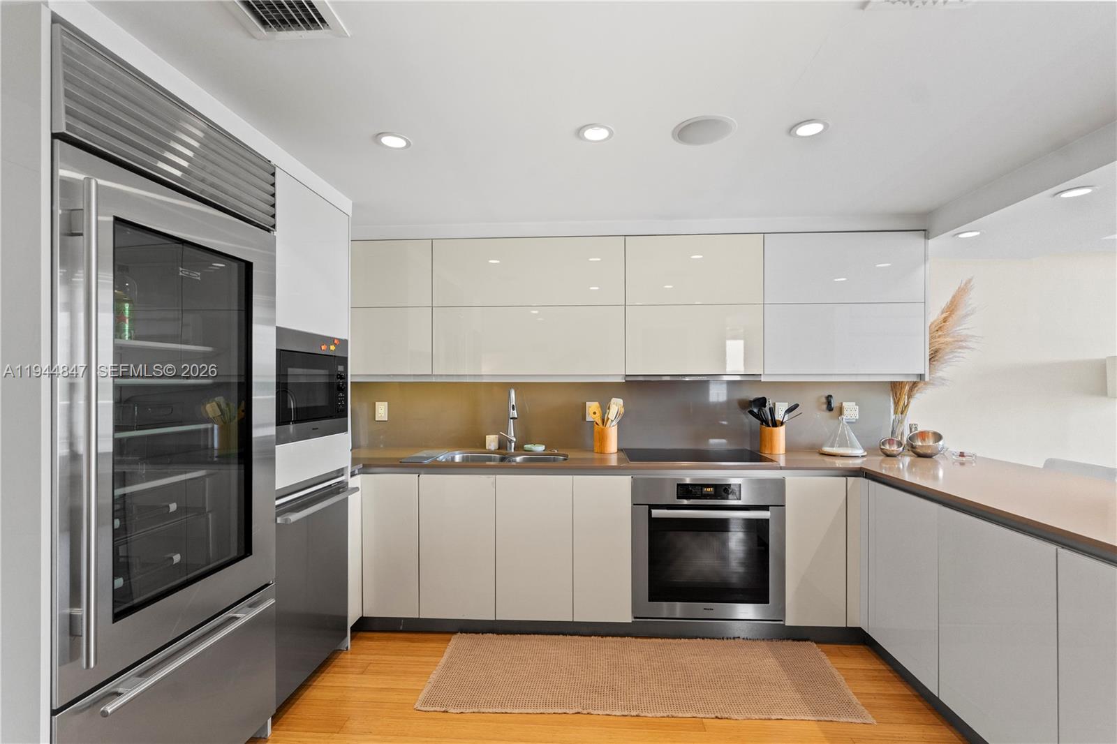 200 SE 15th Rd #5D, Miami FL 33129