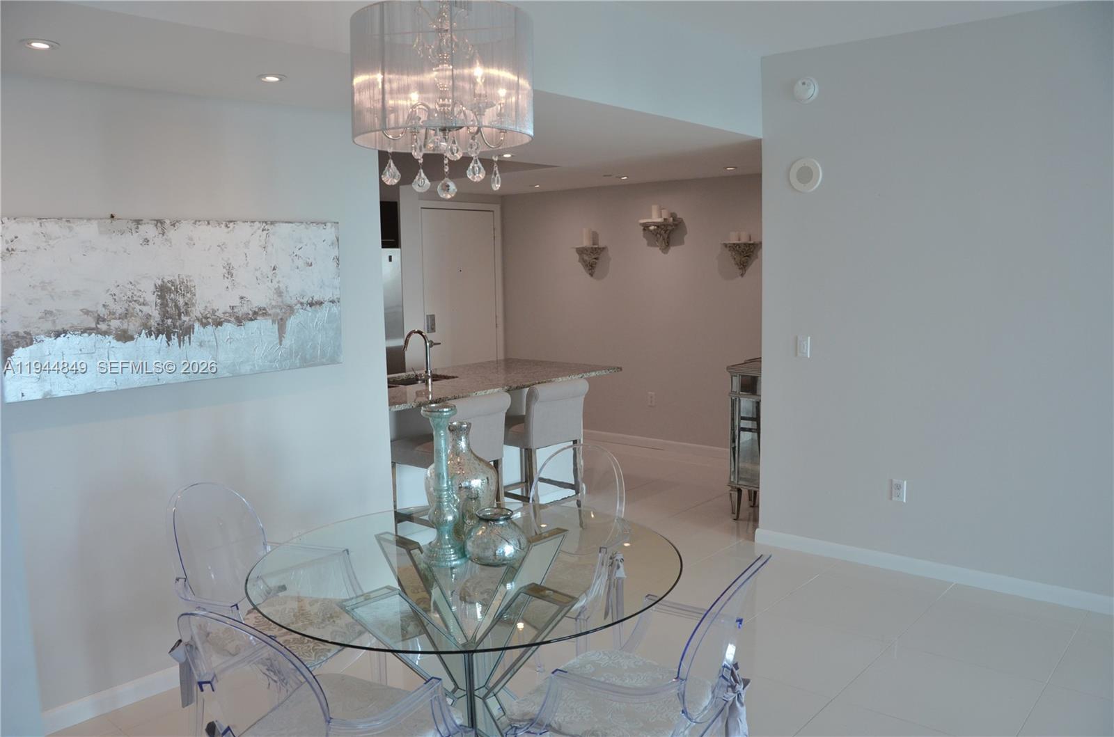 950 Brickell Bay Dr #3705, Miami FL 33131