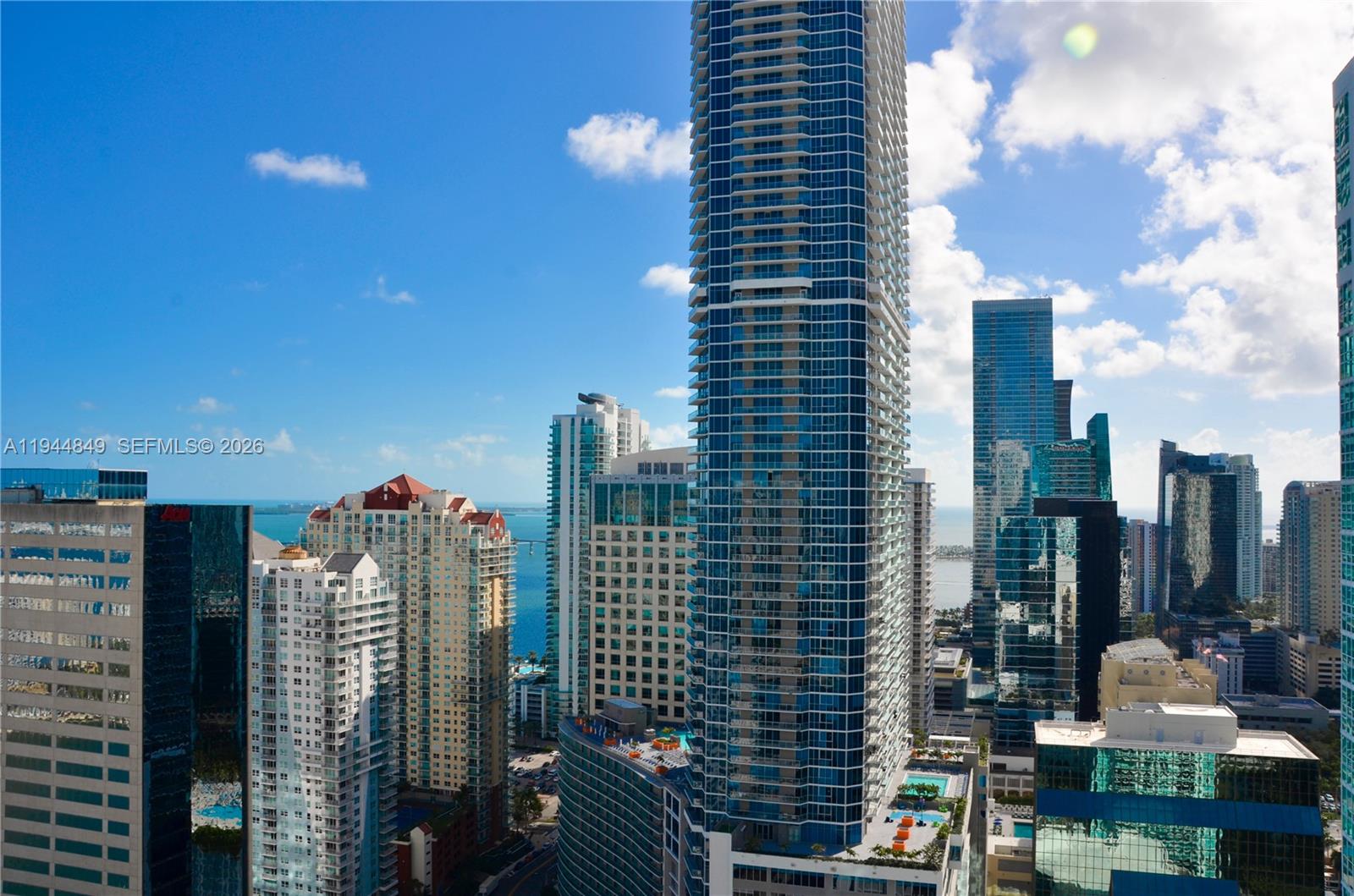 950 Brickell Bay Dr #3705, Miami FL 33131