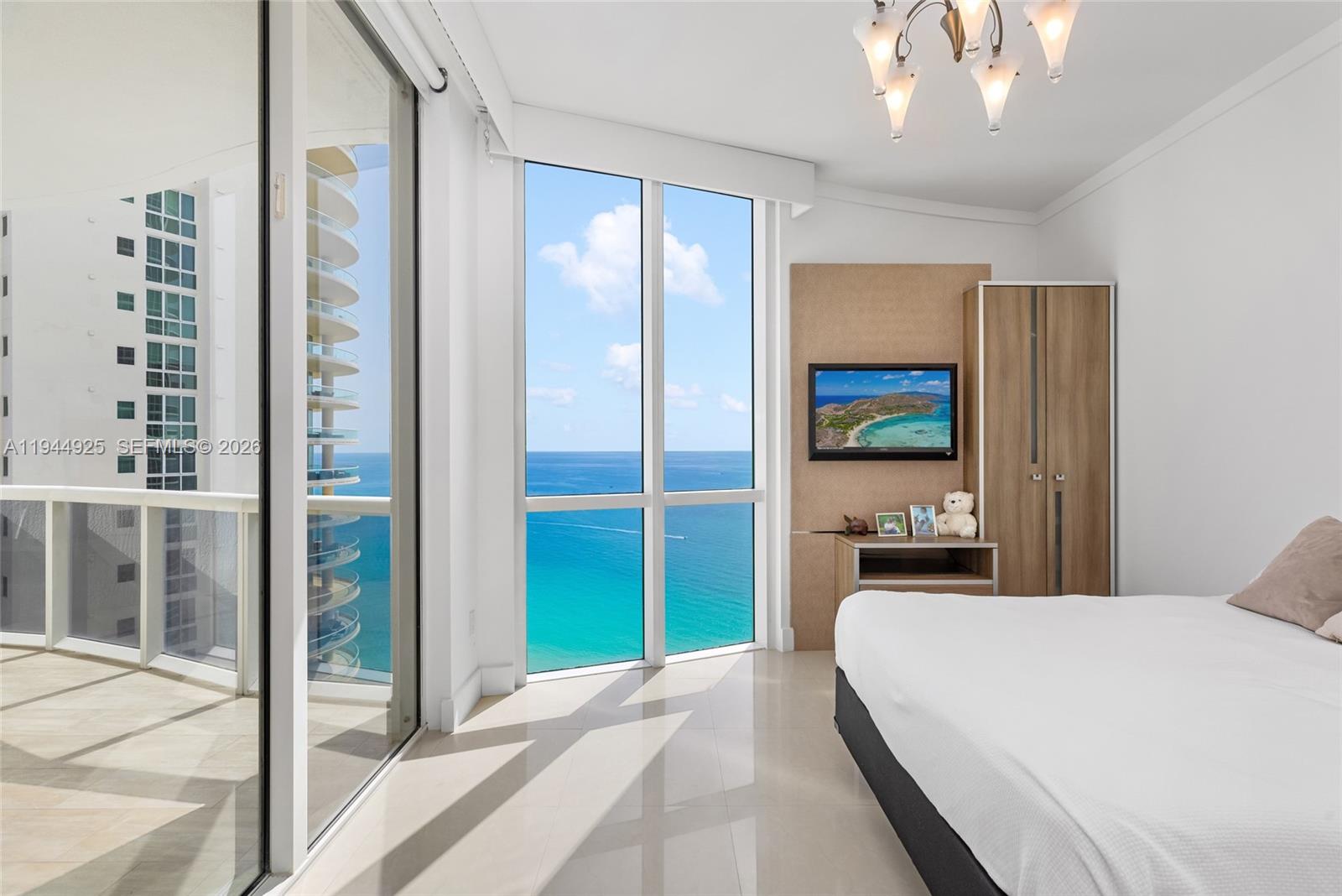 16001 Collins Ave #2704, Sunny Isles Beach FL 33160