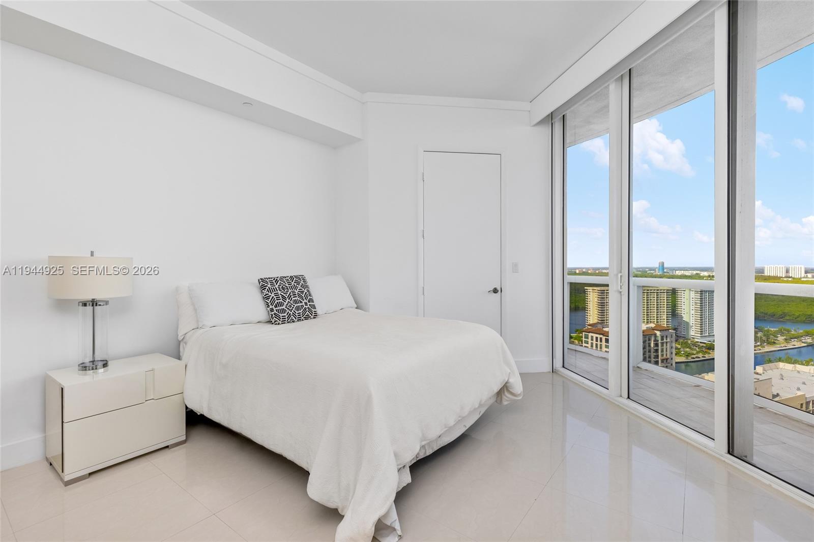 16001 Collins Ave #2704, Sunny Isles Beach FL 33160