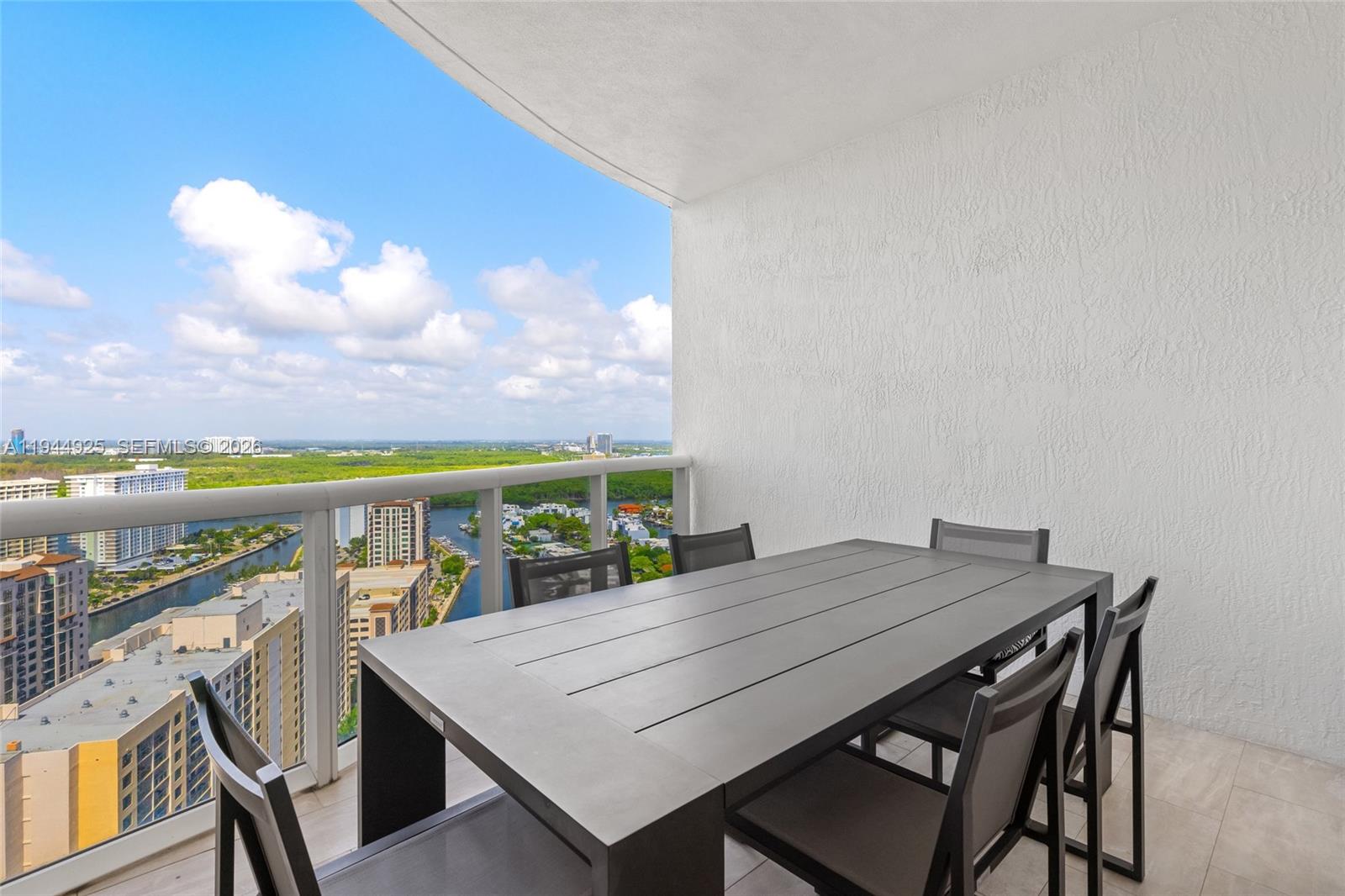 16001 Collins Ave #2704, Sunny Isles Beach FL 33160