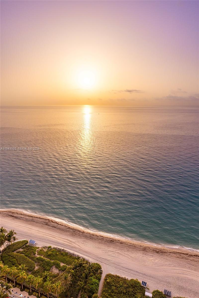 16001 Collins Ave #2704, Sunny Isles Beach FL 33160