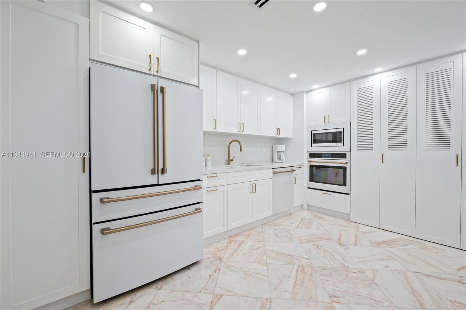 10155 Collins Ave #604, Bal Harbour FL 33154