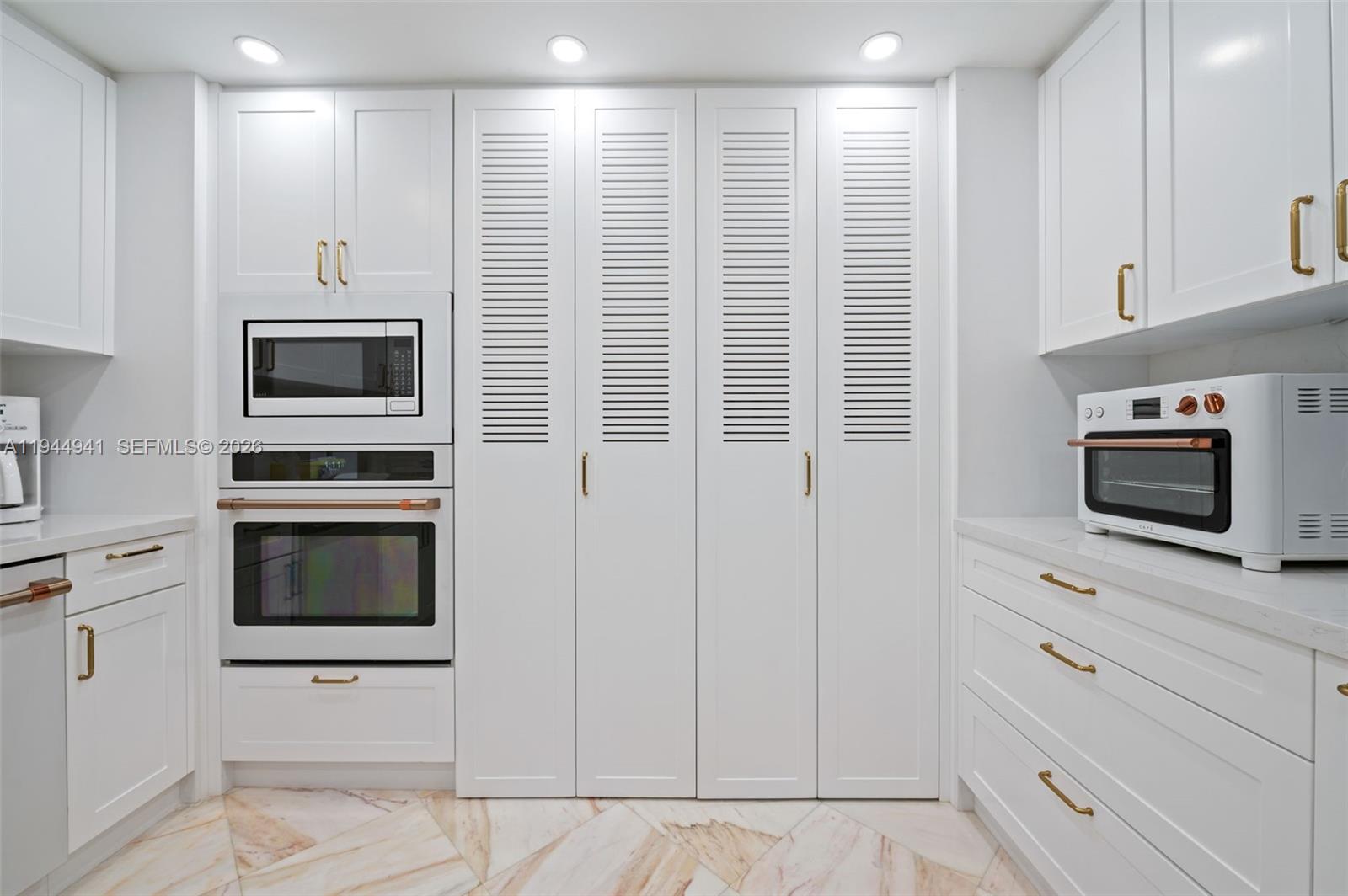 10155 Collins Ave #604, Bal Harbour FL 33154