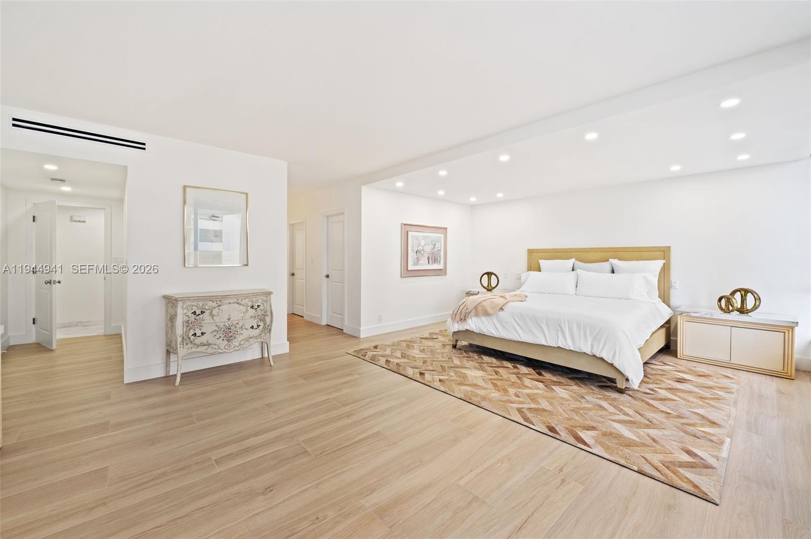 10155 Collins Ave #604, Bal Harbour FL 33154