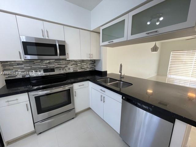 35 Simonton Cir, Weston FL 33326