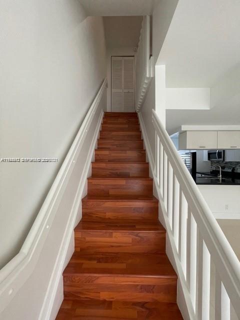 35 Simonton Cir, Weston FL 33326