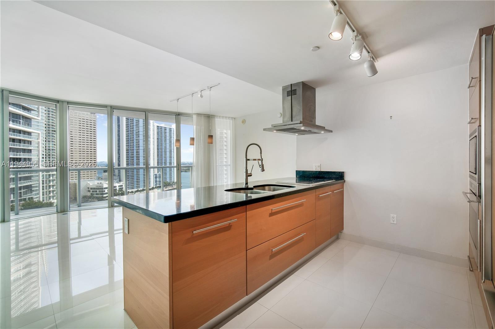 495 Brickell Ave #1804, Miami FL 33131